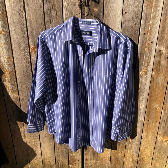 Men's Nautica Button Down Blue w/ White Stripes Sz 17 1/2 - Picture 1 of 5